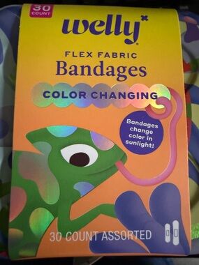 Welly Color-Changing Flex Fabric Bandages for Kids - Green & Purple